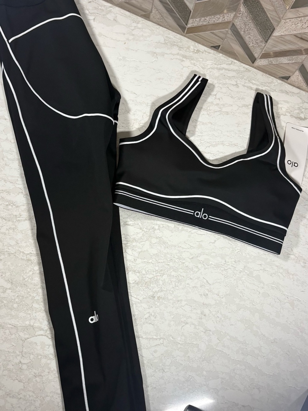 ALO Yoga Black Sports Set  with White Piping
